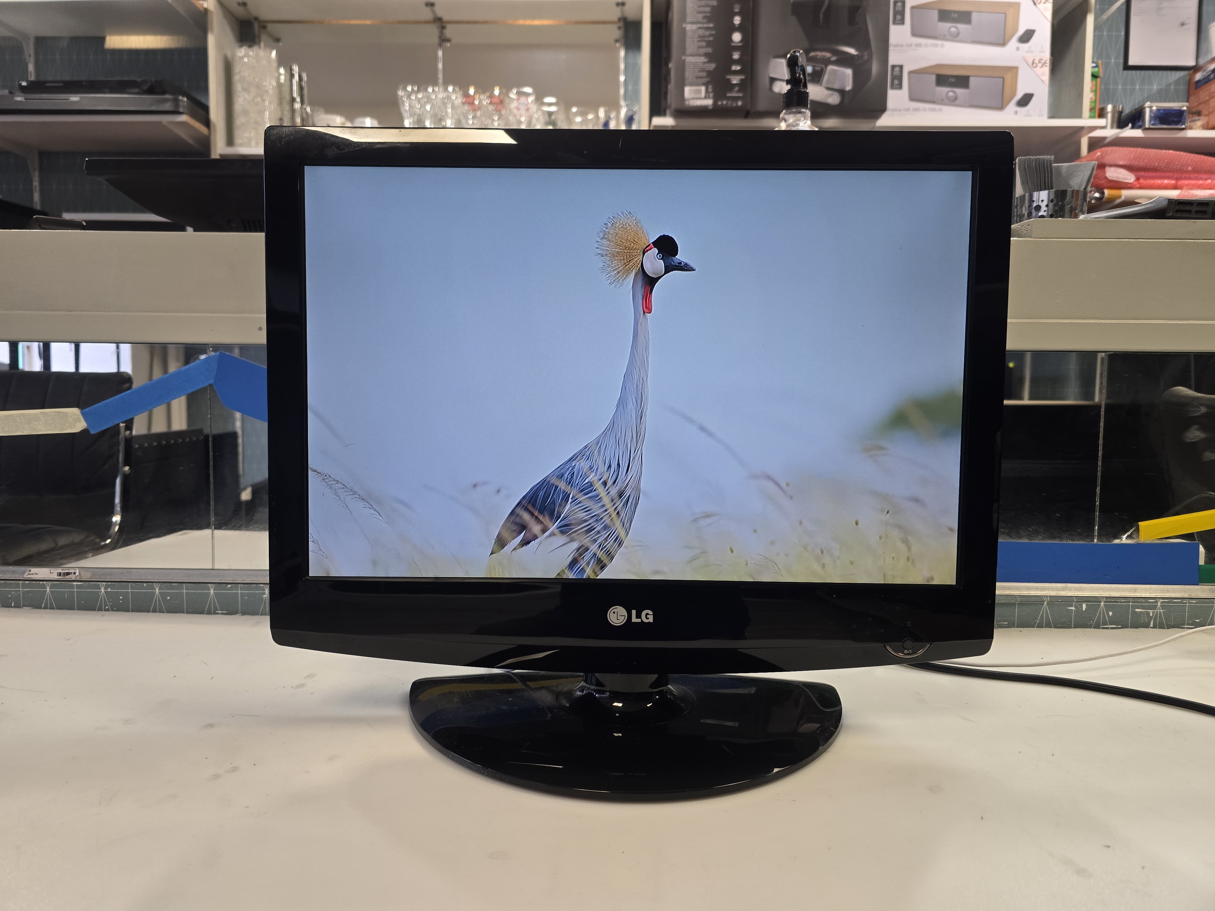 📺 TV LCD LG 19LG3050 (2008) - 19" HD, Compacte et Pratique