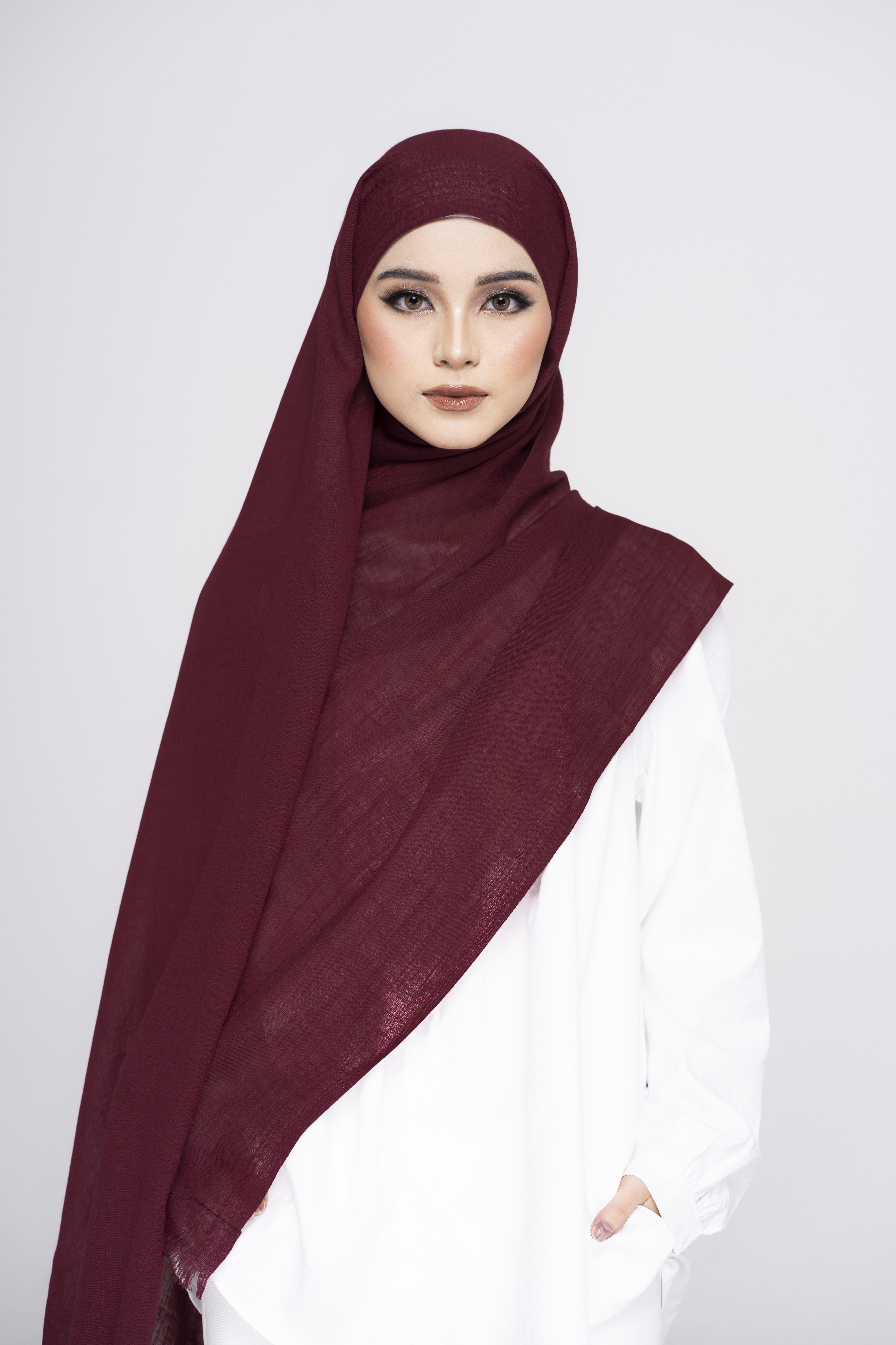 Bamboo Shawl in Maroon