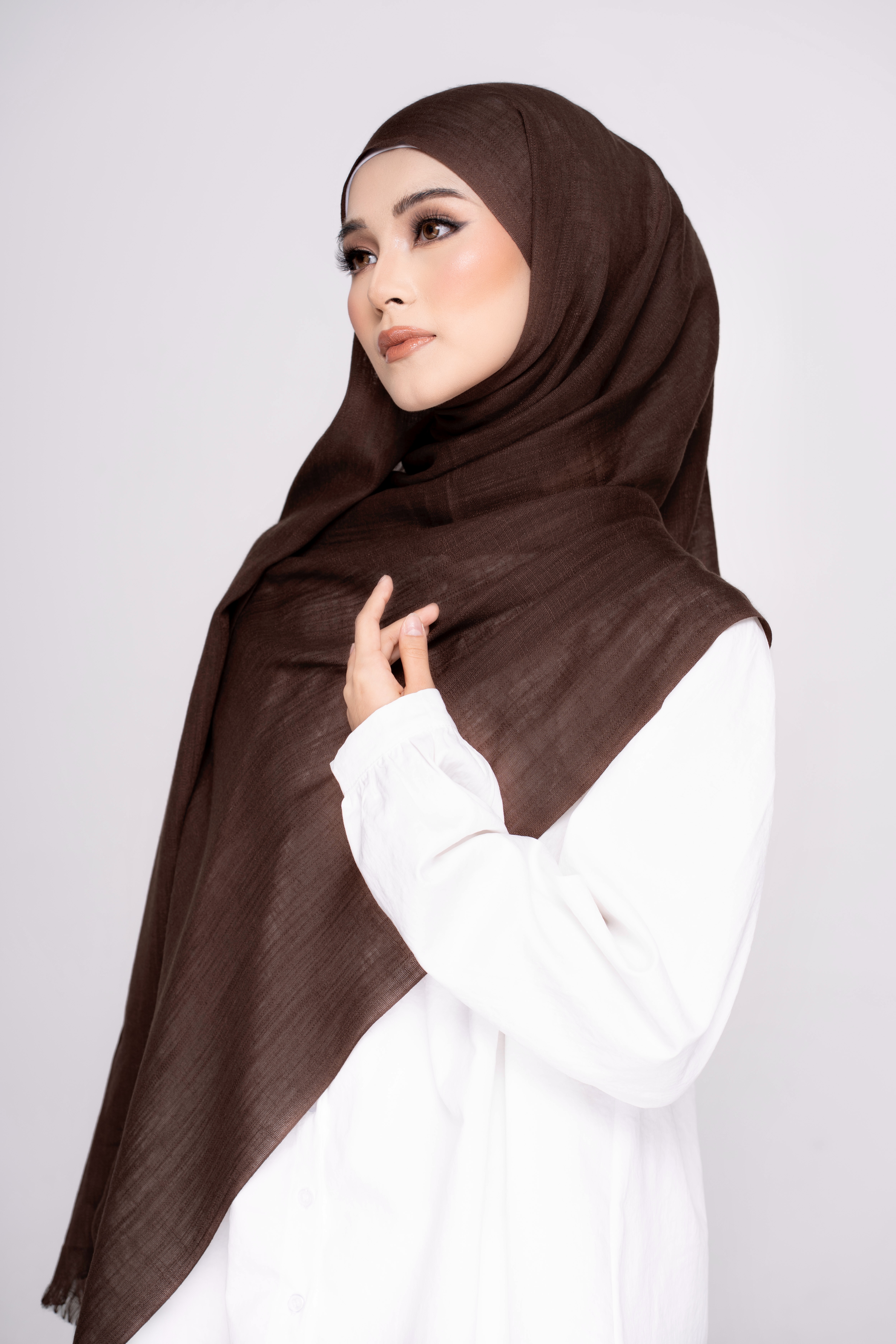 Bamboo Shawl in Dark Brown