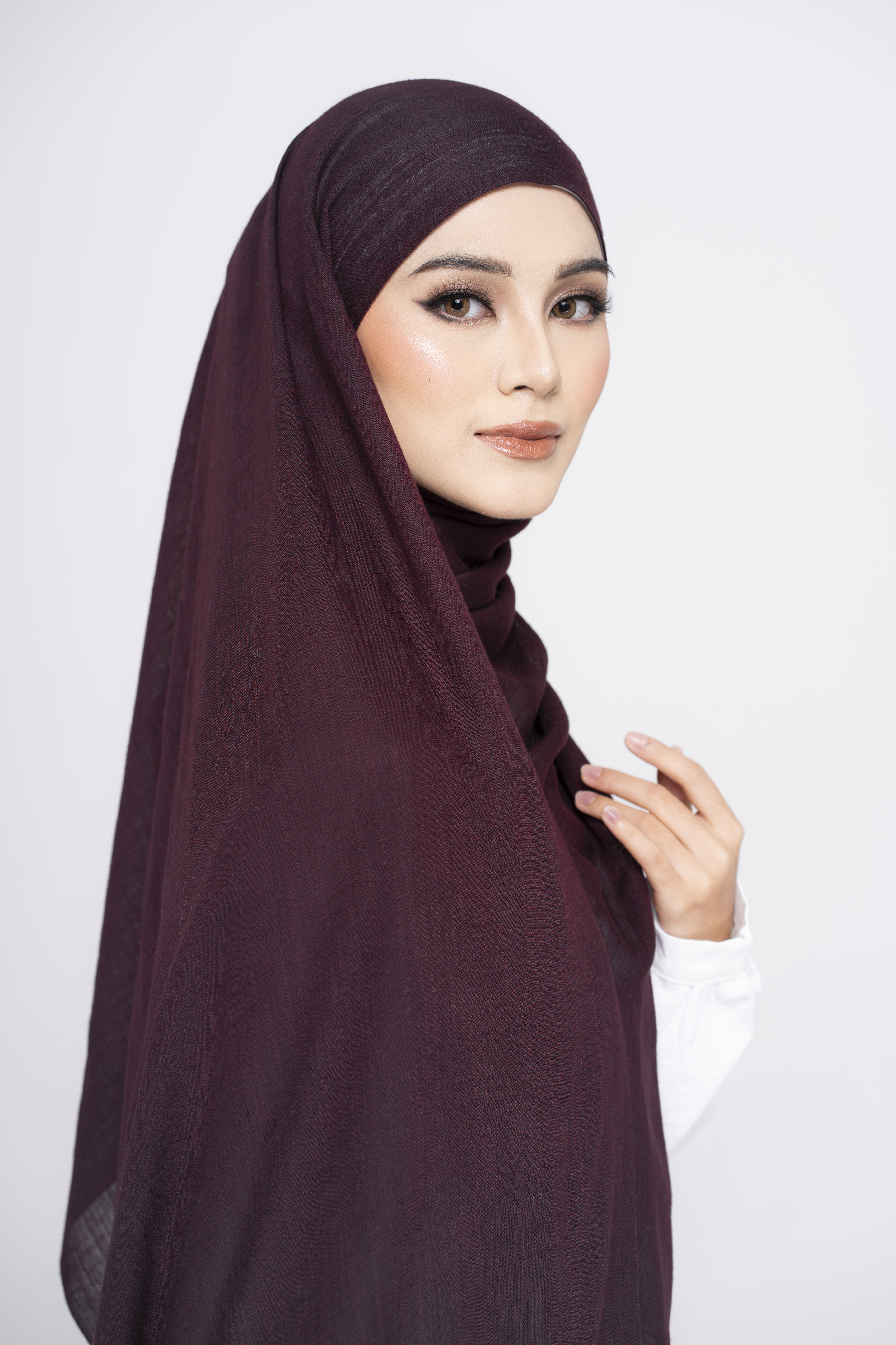Bamboo Shawl in Burgundy