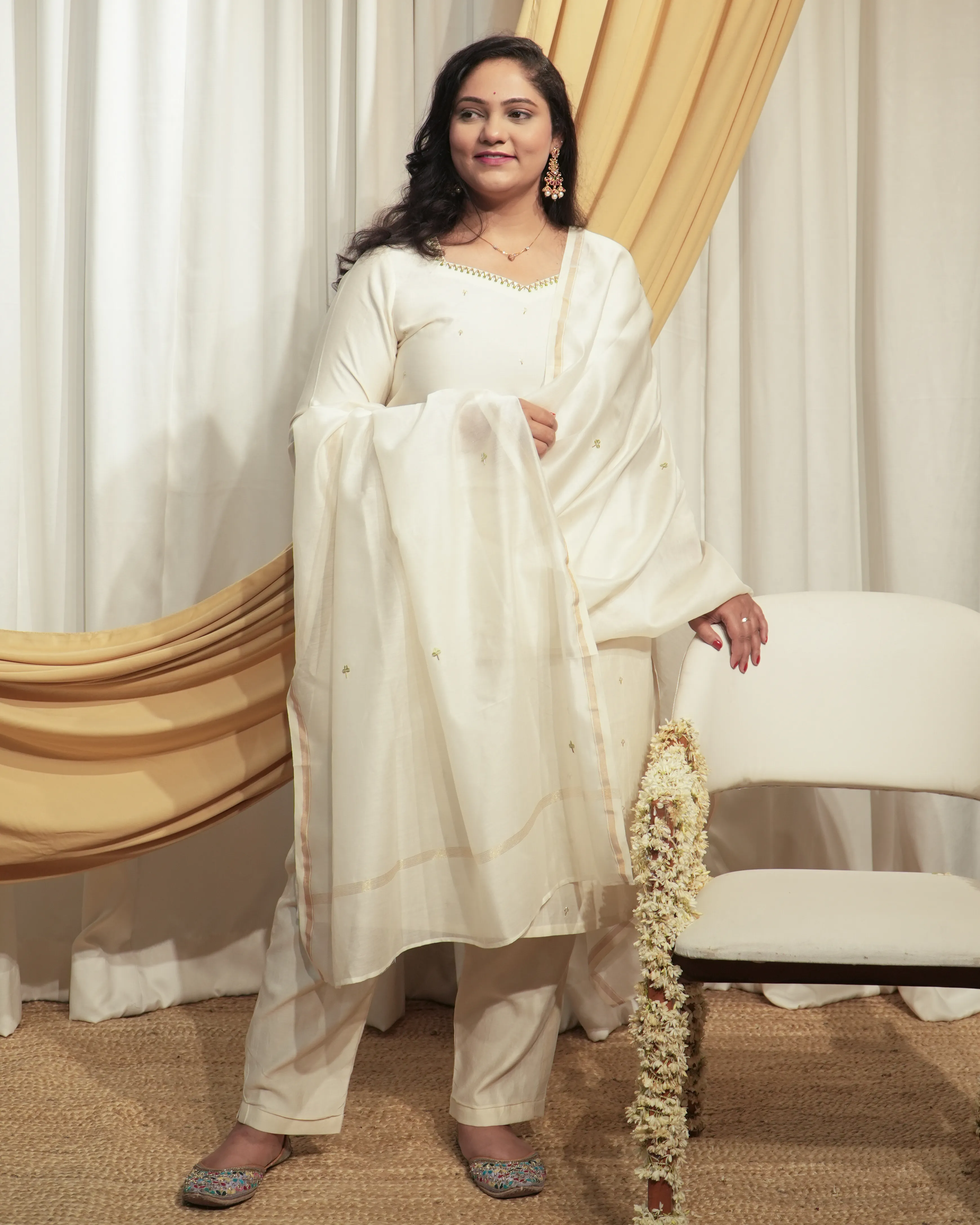 Off- white Chanderi Straight Kurta set with Dupattas