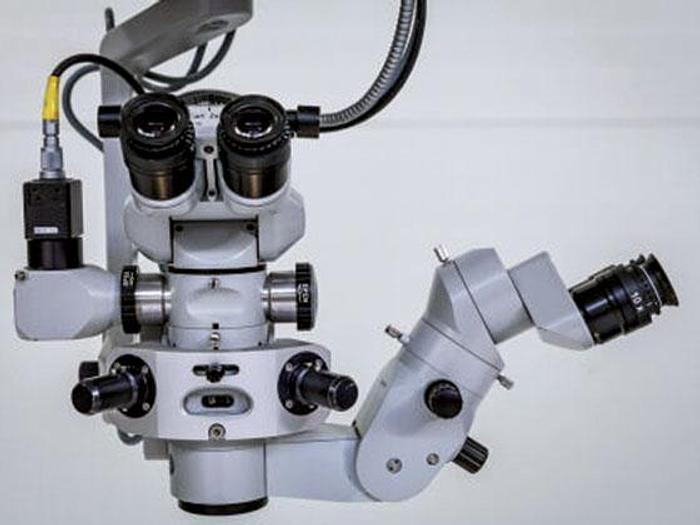 MICROSCOPE OPÉRATOIRE CARL ZEISS VISU 200