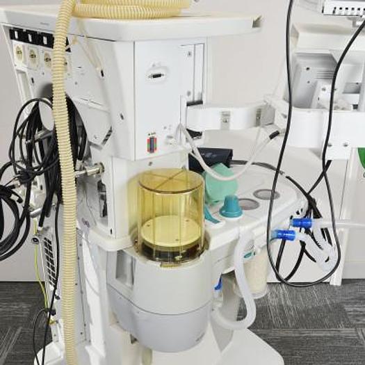 STATION COMPLETE D'ANESTHESIE AVEC RESPIRATEUR D'ANESTHESIE OHMEDA AESPIRE/5