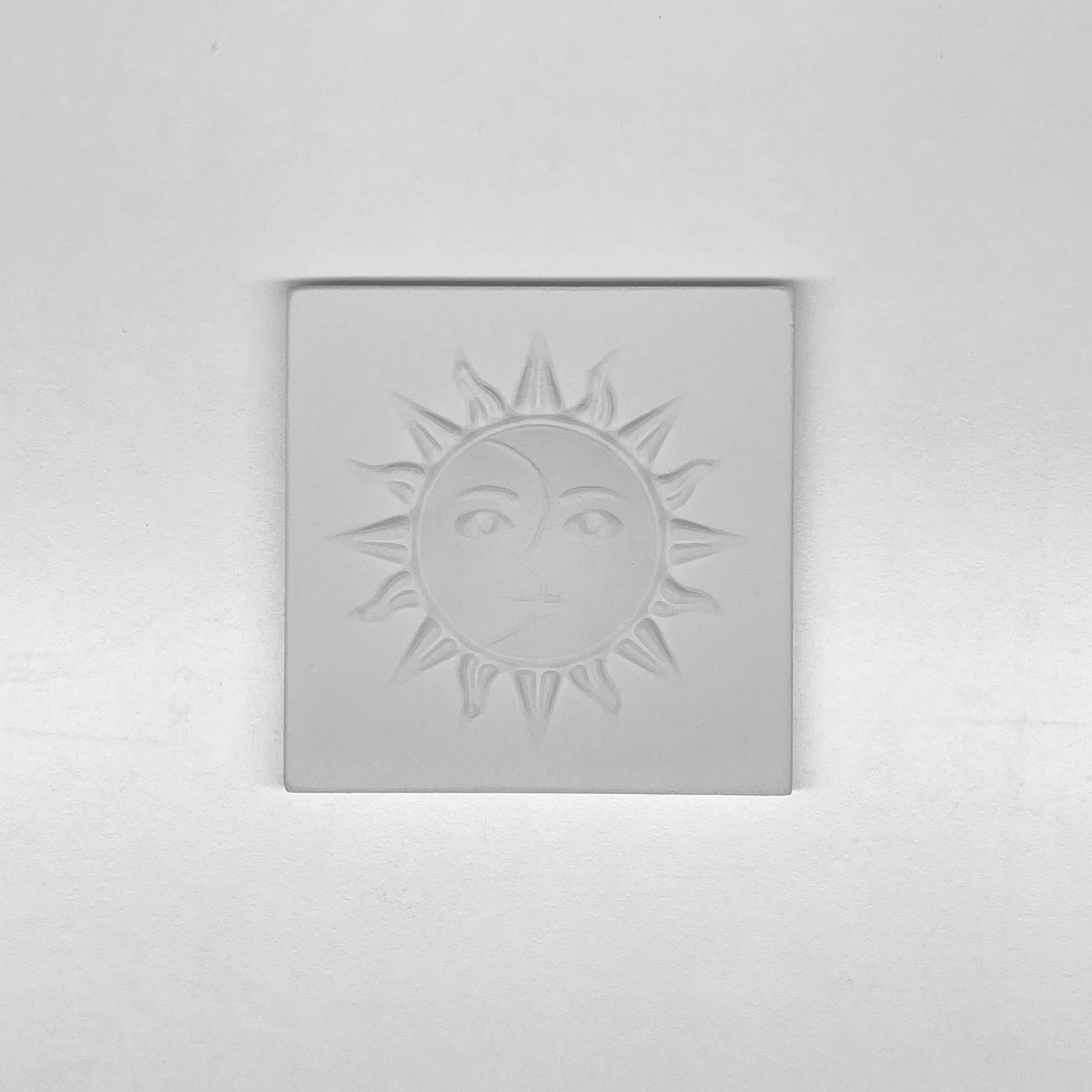 Güneş Rölyefli Karo