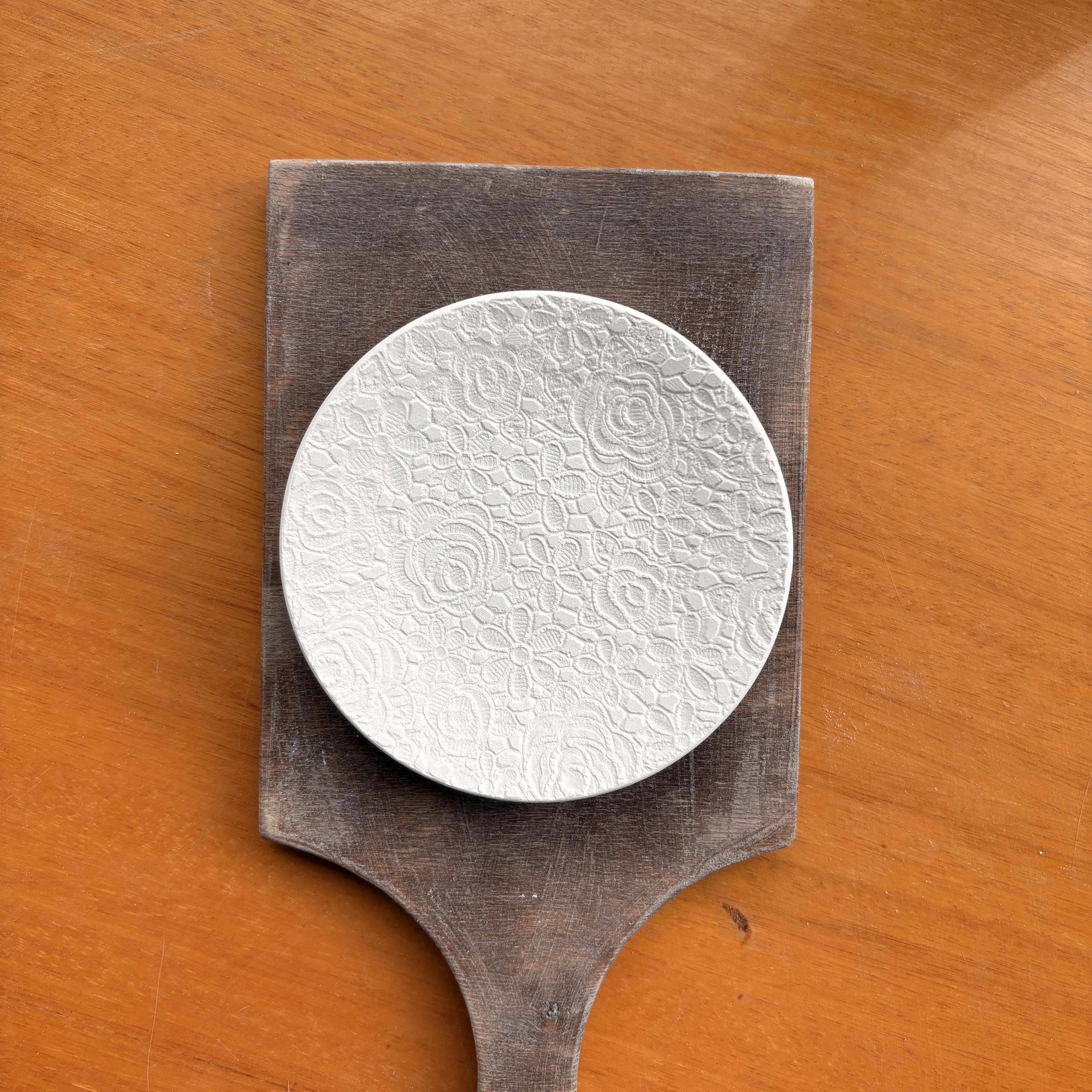 Gül Kabartmalı Tabak