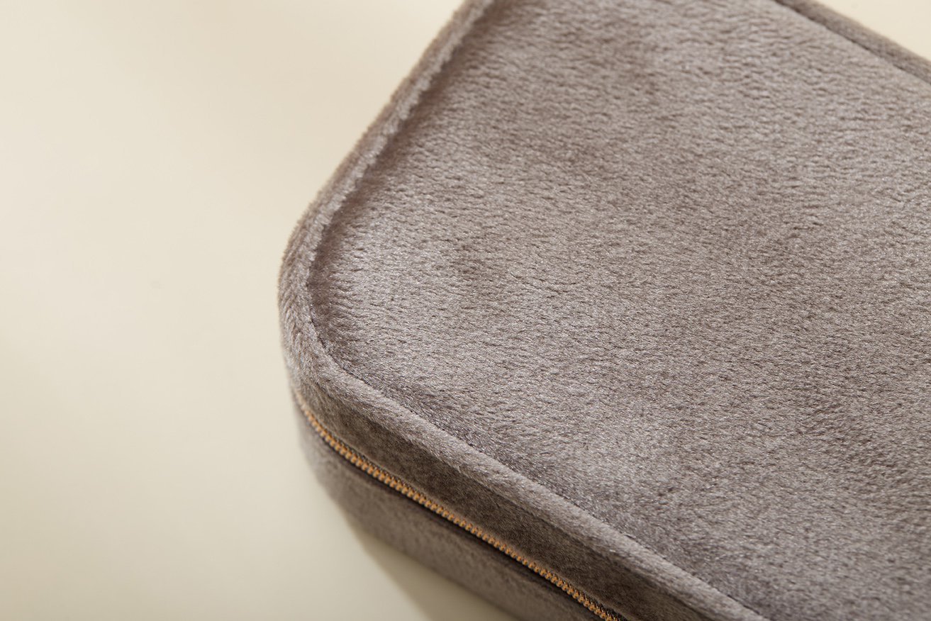 Schmuckkästchen aus Samt - Grau