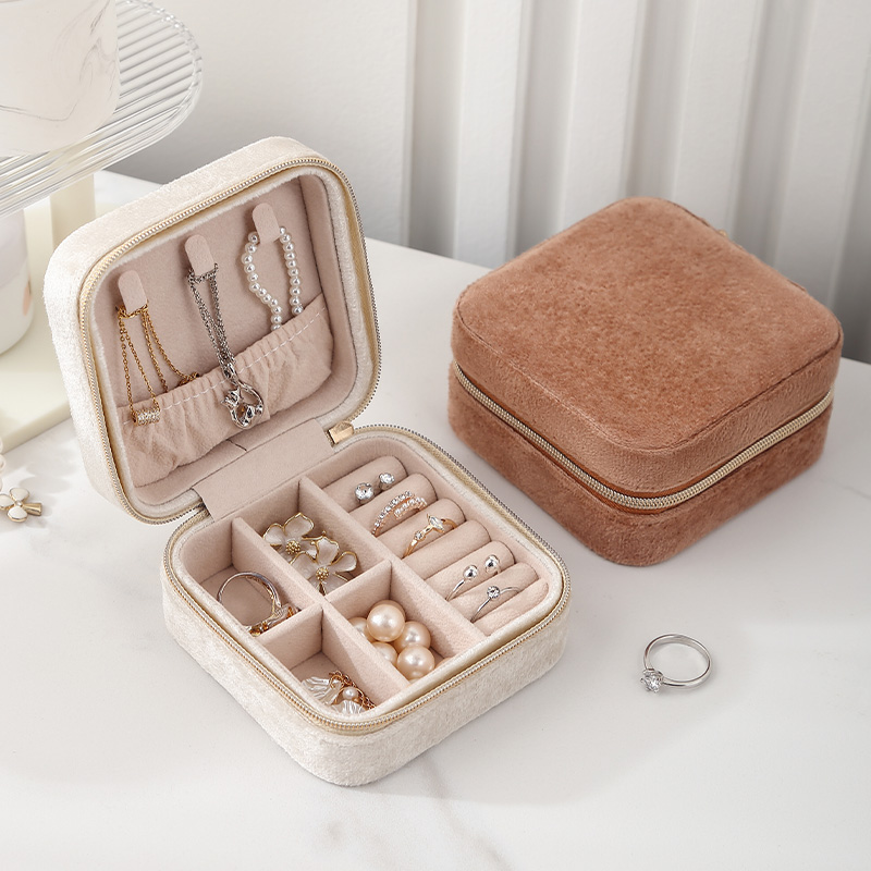 Schmuckkästchen aus Samt - Klein