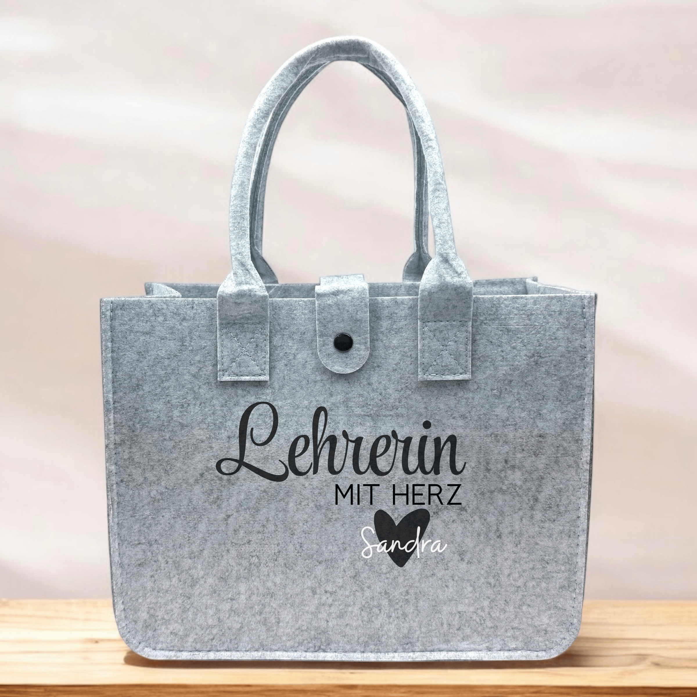 Lehrerin mit Herz Filztasche: Personaliserte Tasche mit Namen, Geschenke für Lehrer und Lehrerinnen