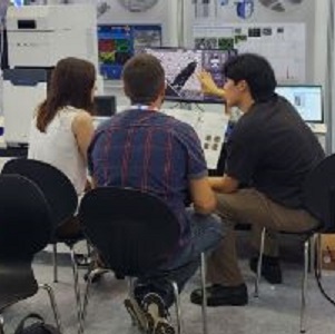 Scanning Elecgtron Microscope training