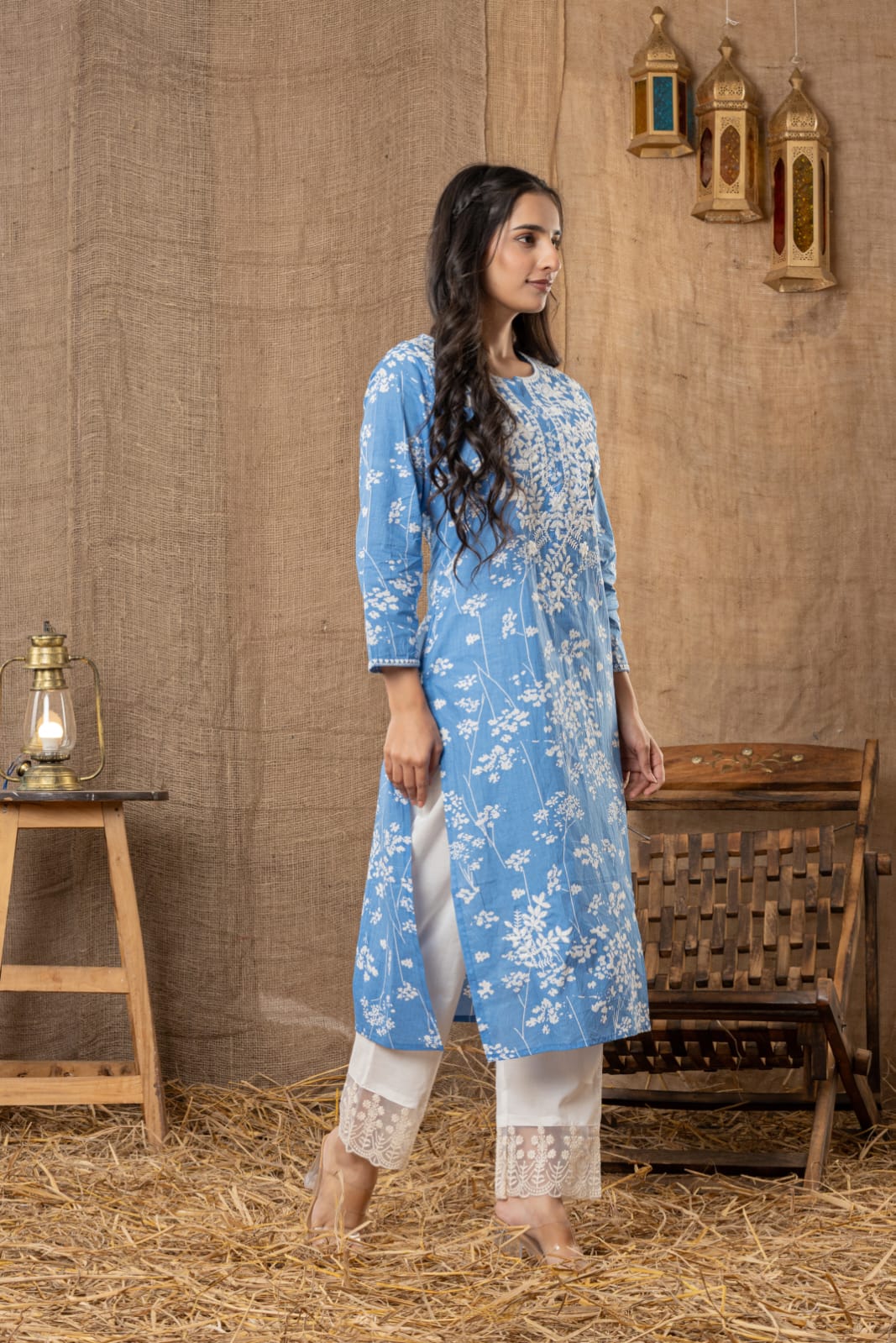 Lucknowi chikankari Kurti Pant Set