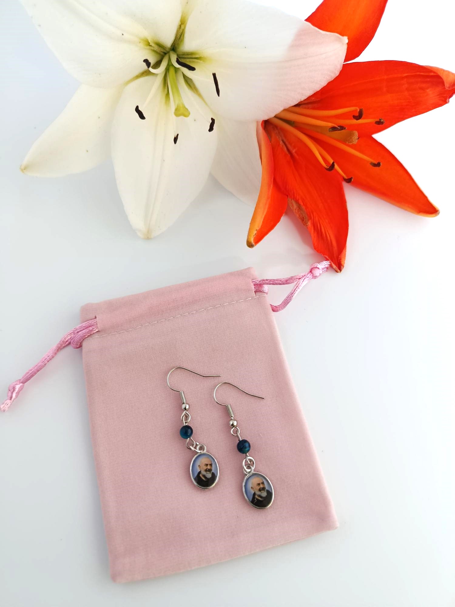 Boucles d’oreilles Padre Pio & Pierres Naturelles – Fait main