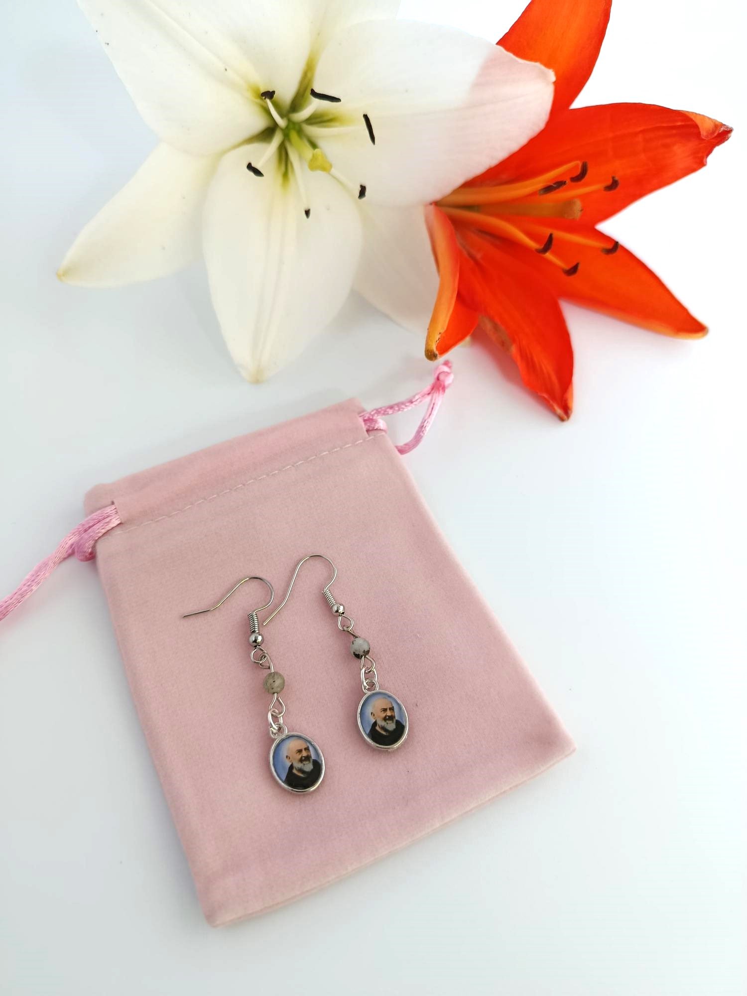 Boucles d’oreilles Padre Pio & Pierres Naturelles – Fait main