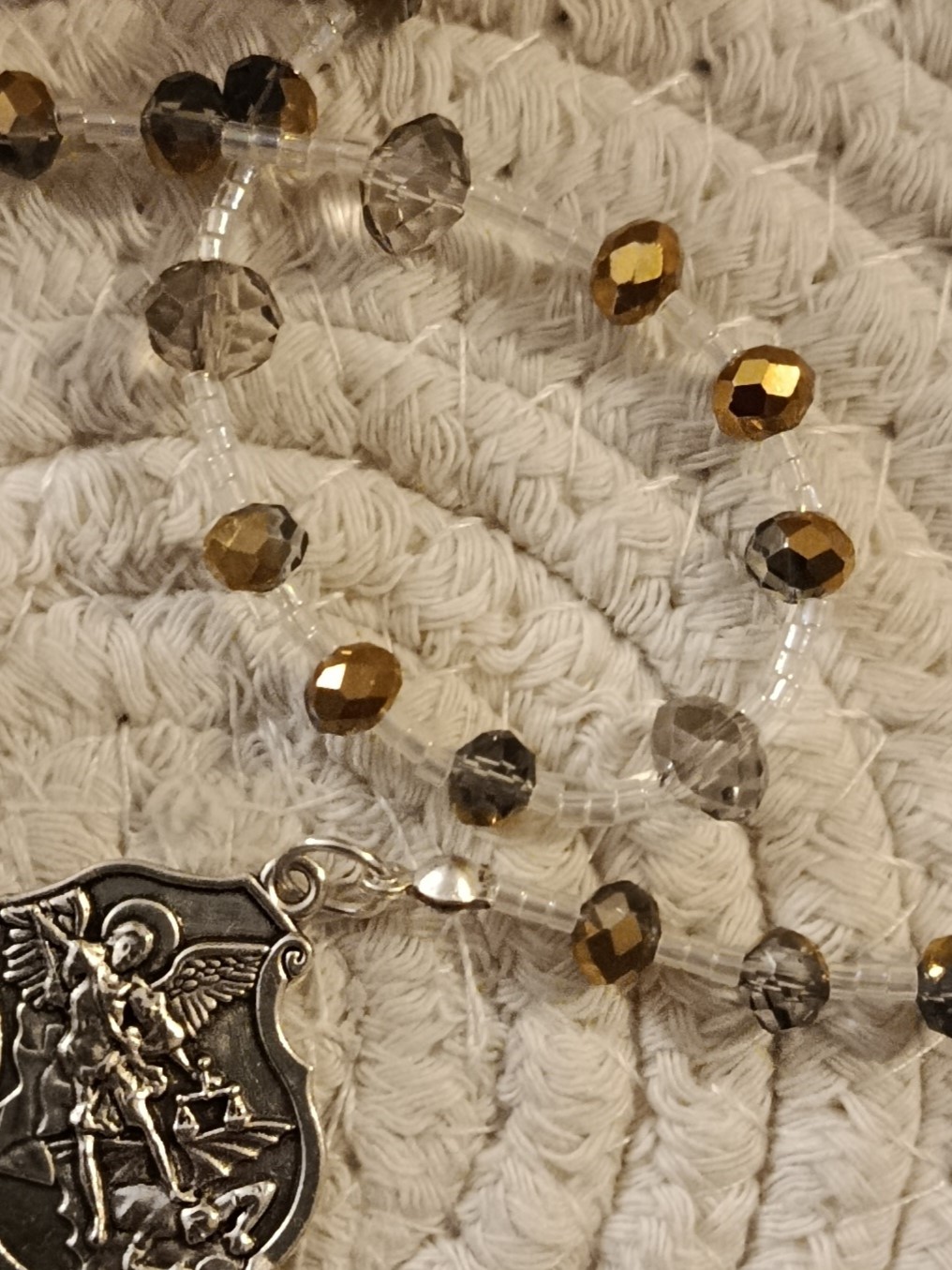 Chapelet de dévotion à Saint Michel Archange