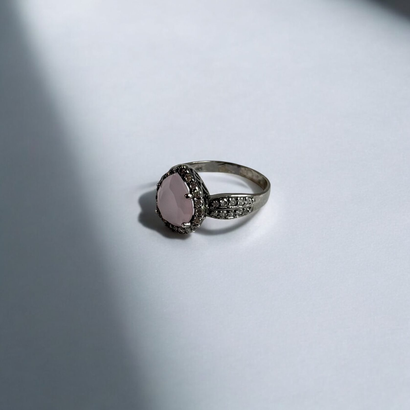 Pink Quartz 18K Black Gold Size 5 Ring