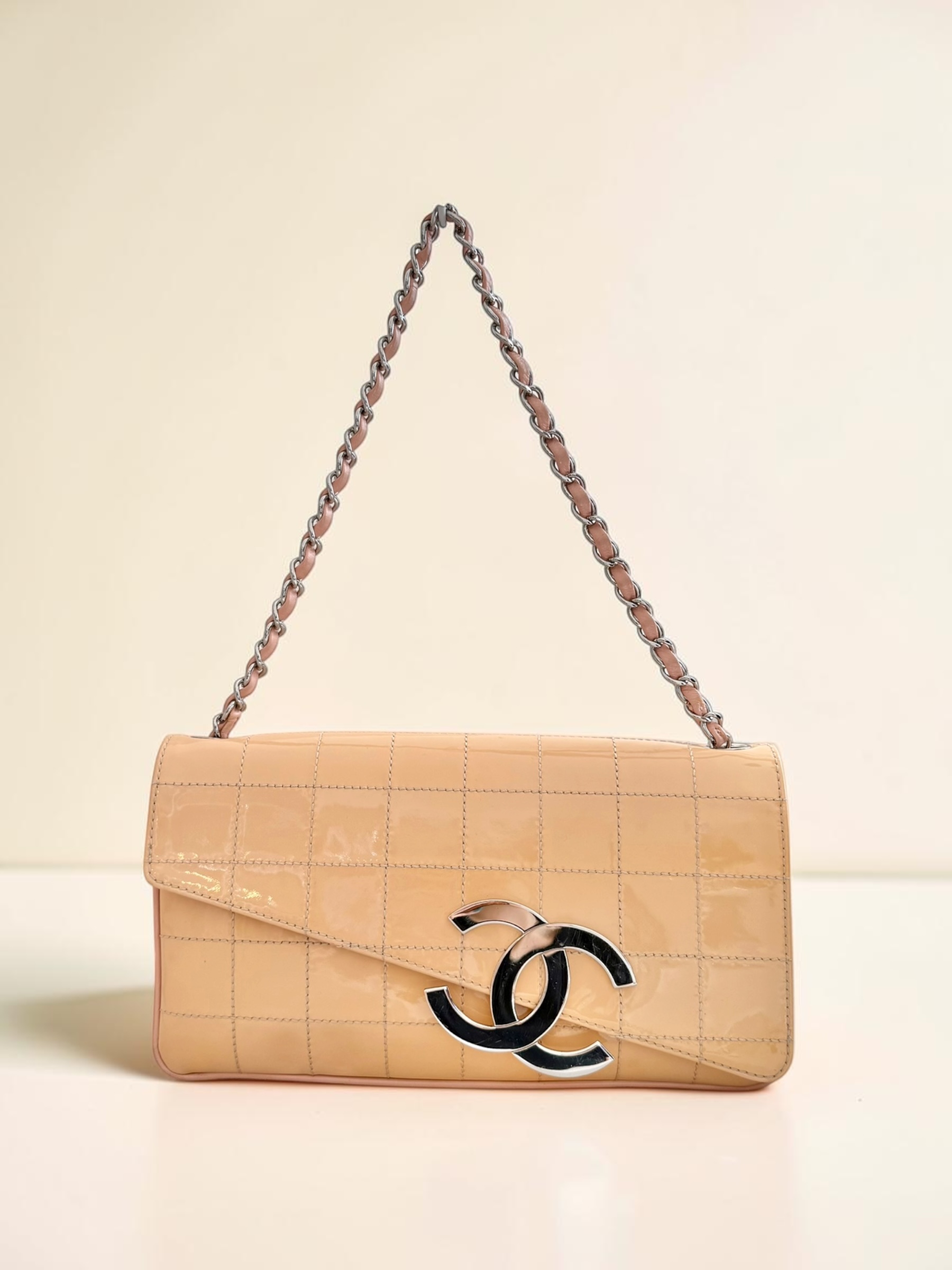 Rose Beige CHANEL East West Chocolate Bar CC Bag