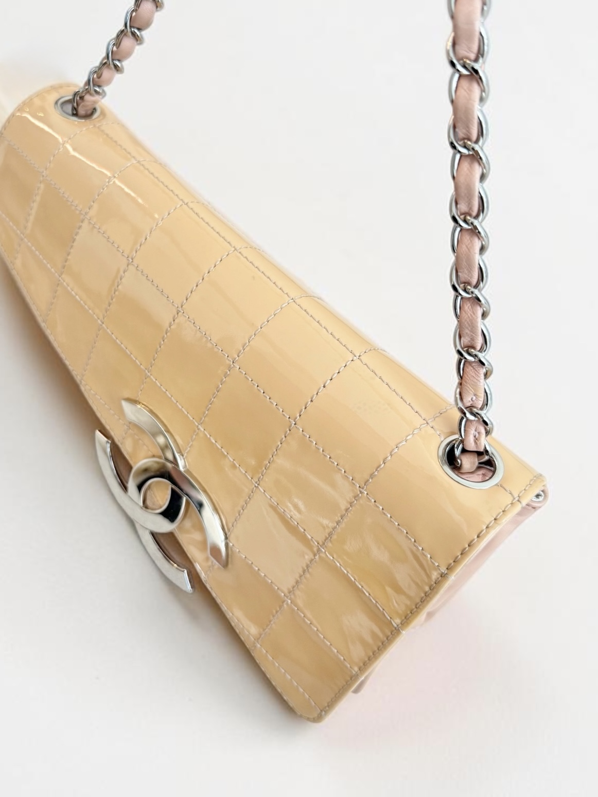 Rose Beige CHANEL East West Chocolate Bar CC Bag