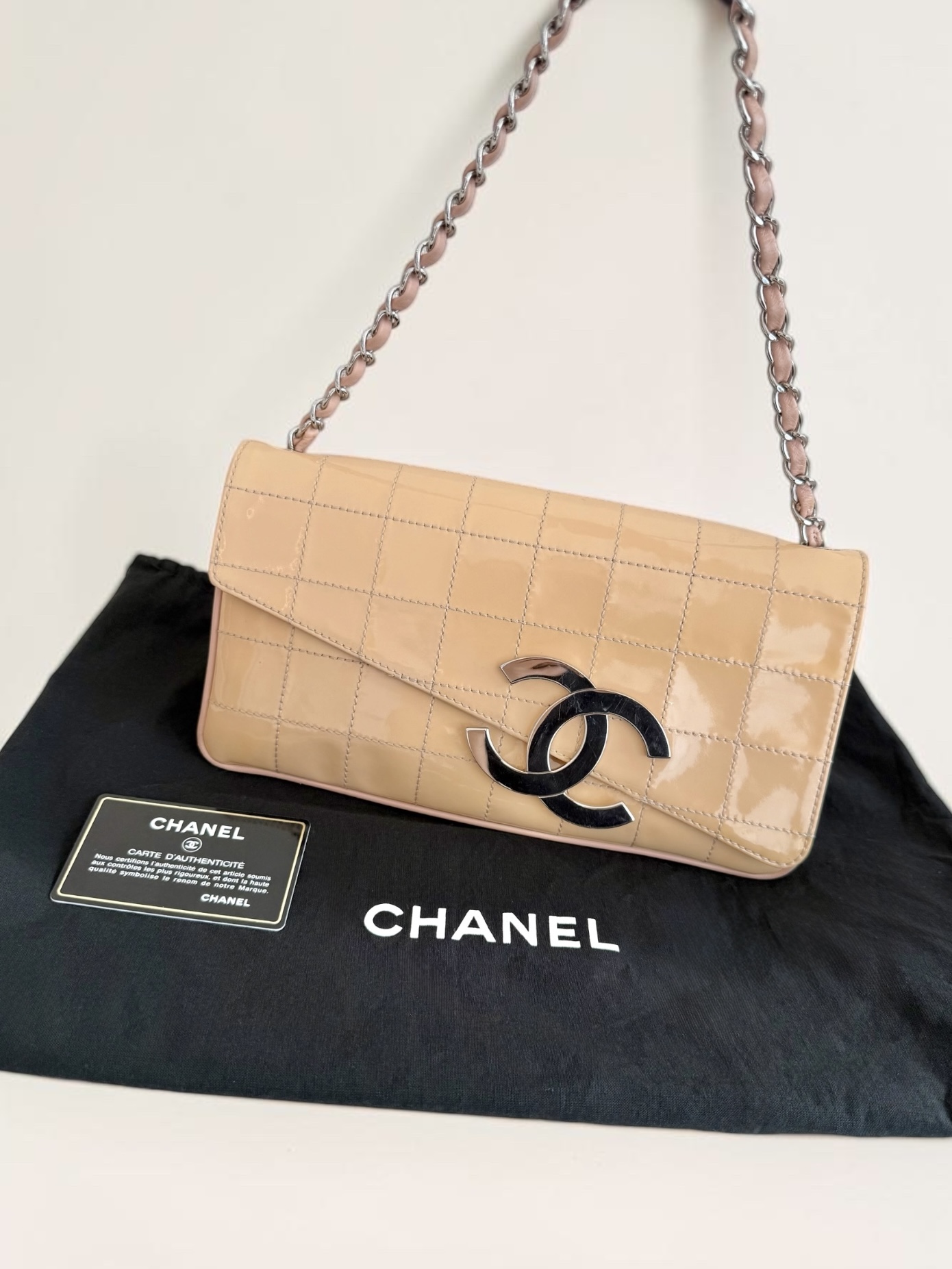 Rose Beige CHANEL East West Chocolate Bar CC Bag
