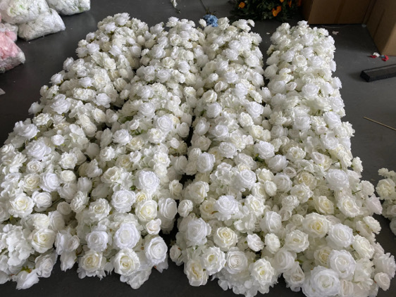 6hrs-2 Pure White Flower Table Runner Rental