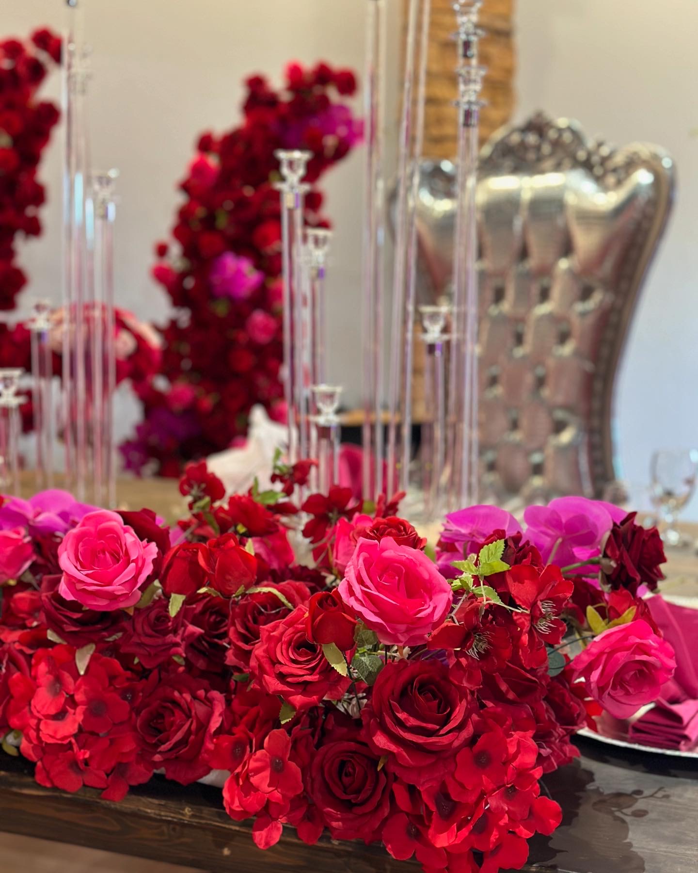 6hrs-2 Pink and Red Flower Table Runner Rental