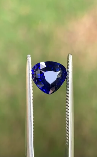 Blue sapphire  Heated 1.41CT Full clean