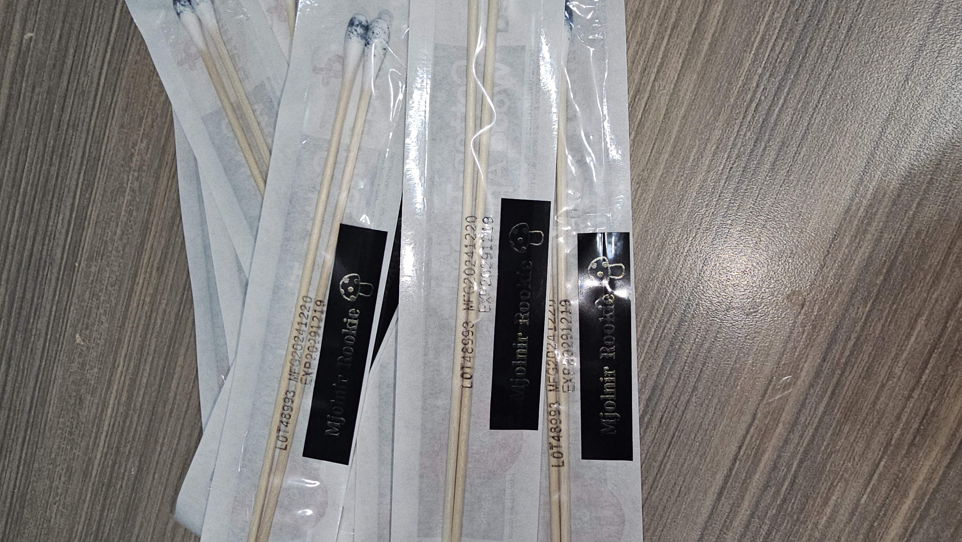 Mjolnir swab set for microscopy purposes only