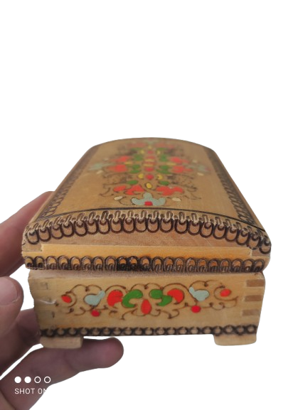 Ретро дървена кутийка – втора употреба