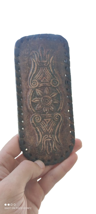 Калъф за очила от кожа