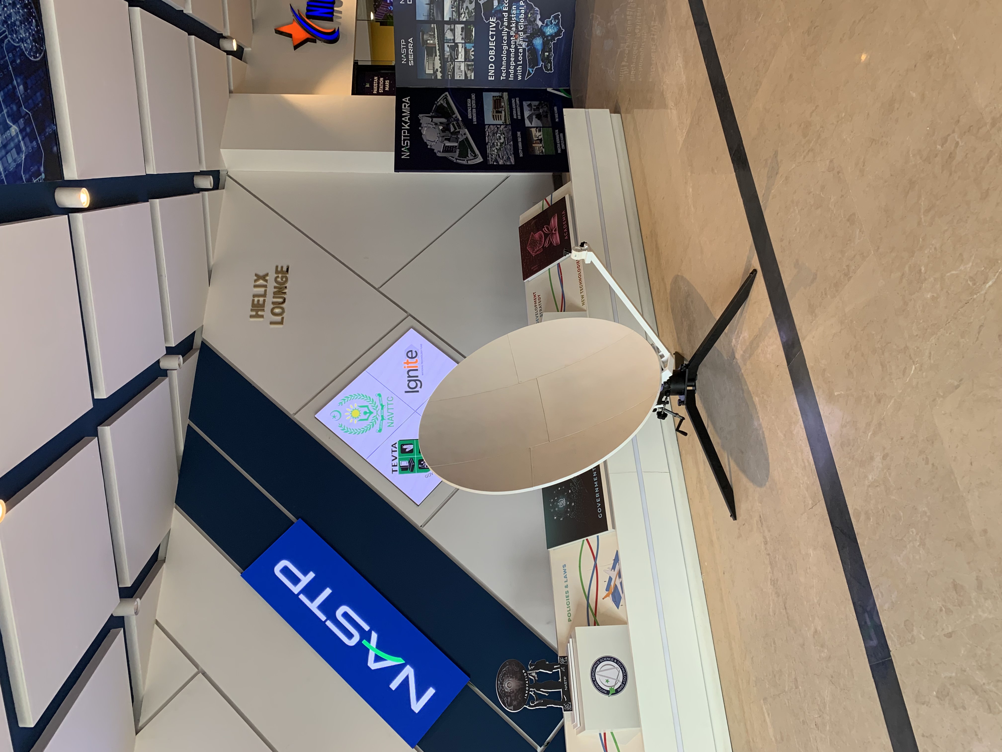 1.2m Flyaway SATCOM Terminal 
