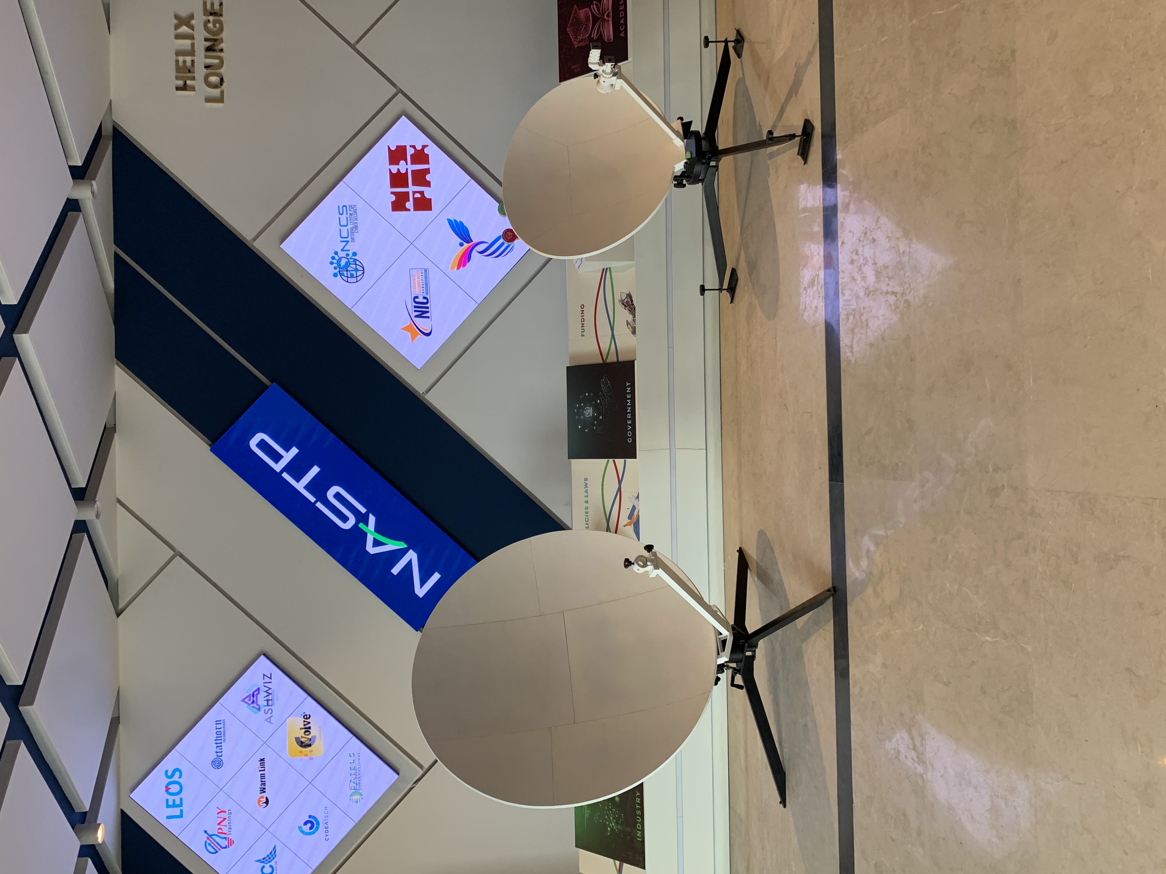 1.2m Flyaway SATCOM Terminal 