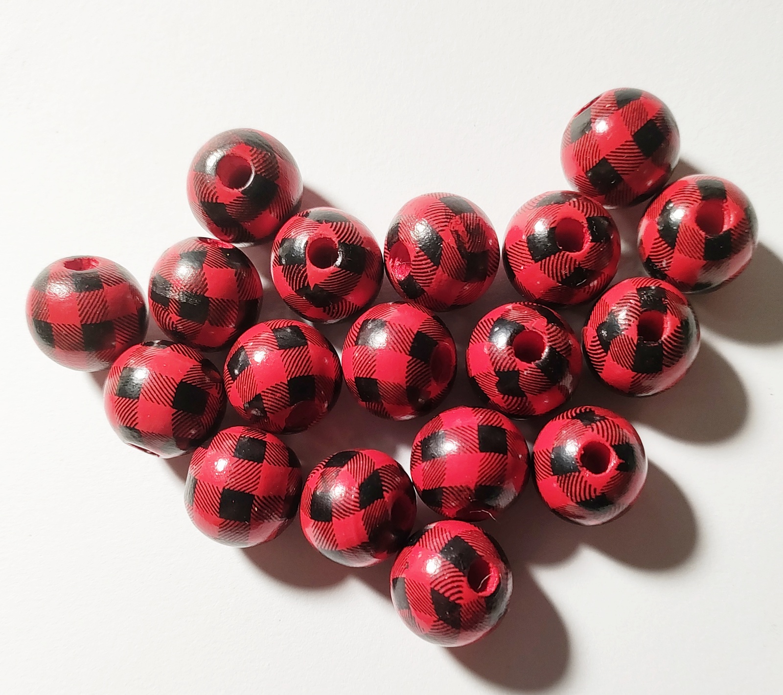 Large 16mm Wooden Red & Black Plaid Christmas Beads - 18 pcs