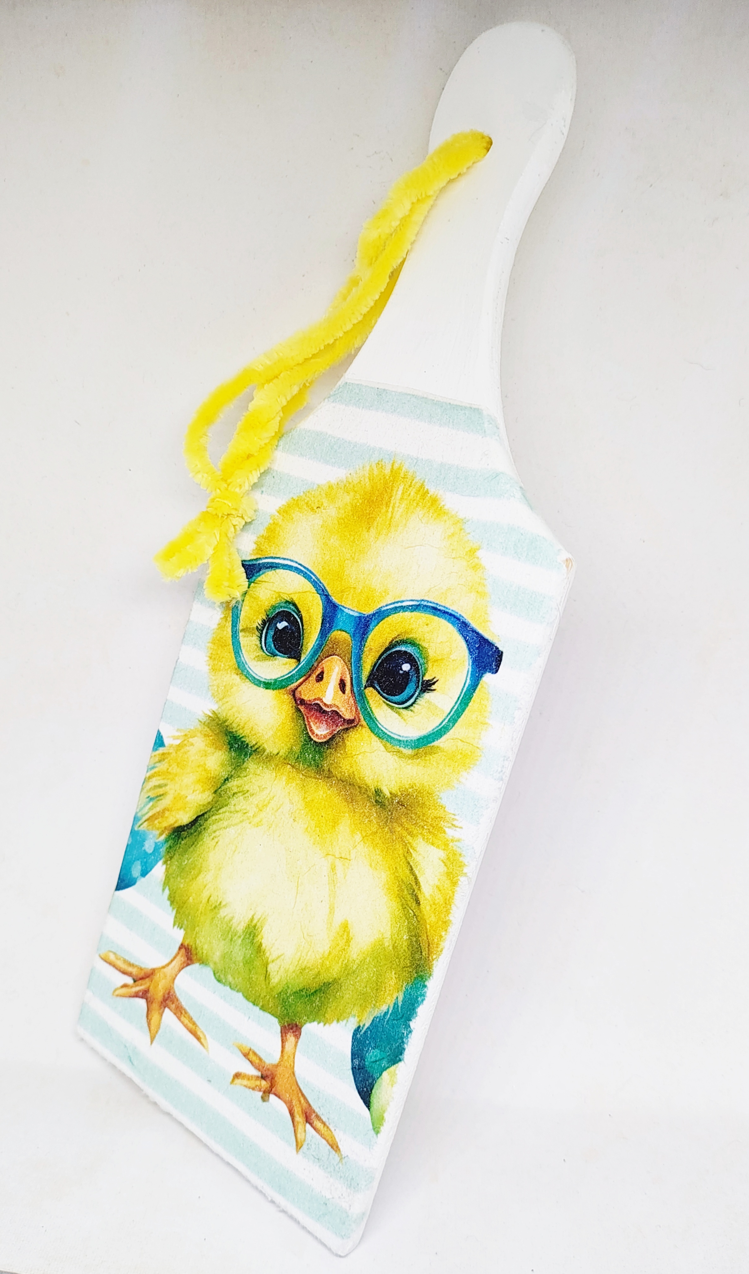 Wooden Quirky Chick with Glasses Cutting Board  Sign Decor 