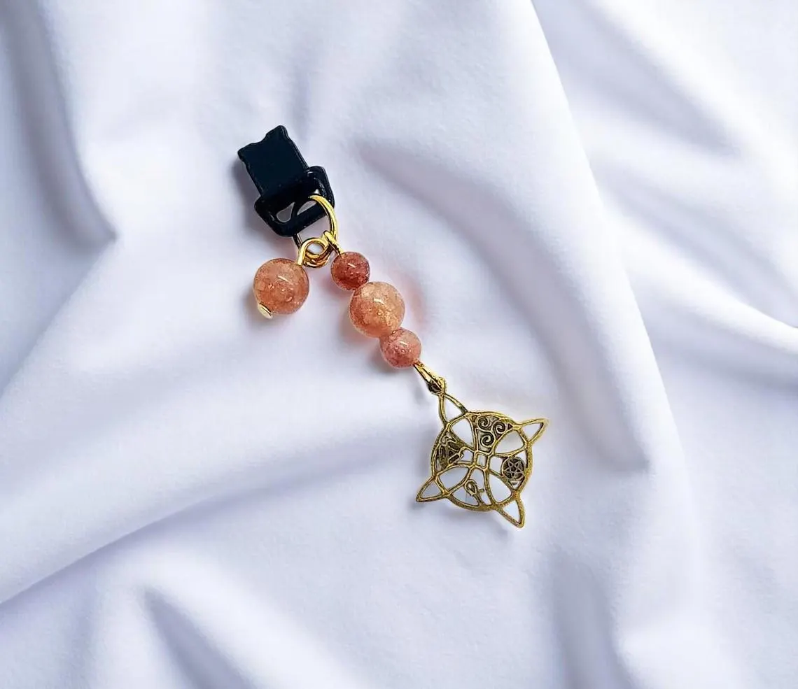 Celtic Trinity Knot Gemstone Beaded Dust Plug Phone Charm