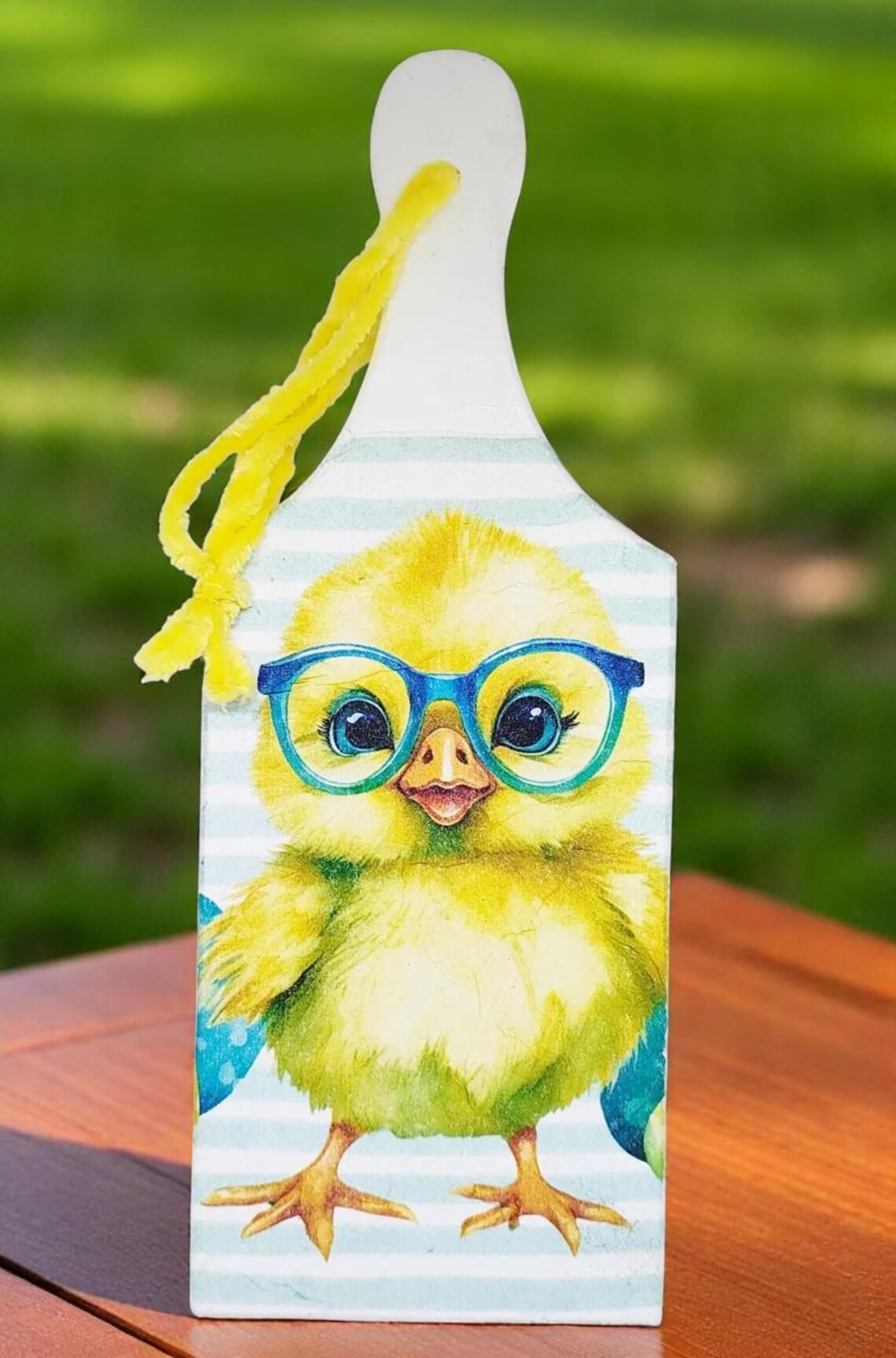 Wooden Quirky Chick with Glasses Cutting Board  Sign Decor 