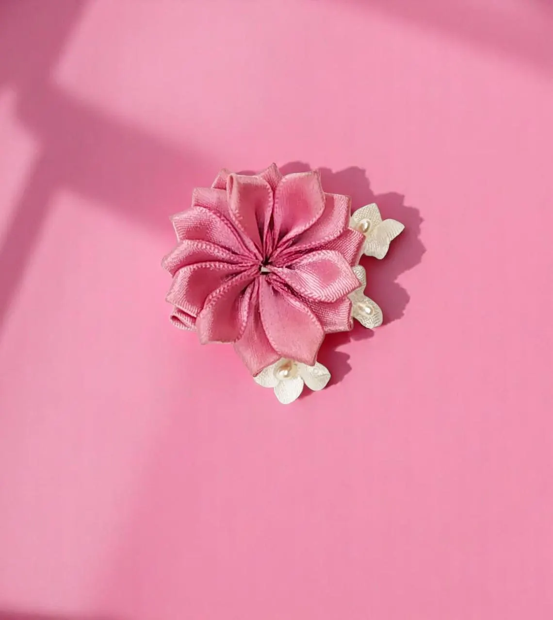 Dusty Pink and Tiny White Floral Brooch Pin 