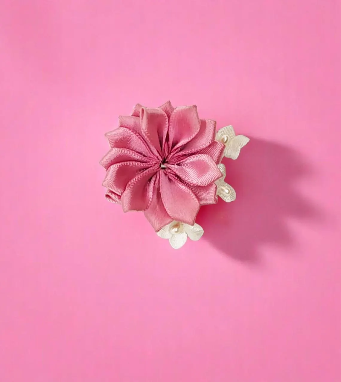Dusty Pink and Tiny White Floral Brooch Pin 