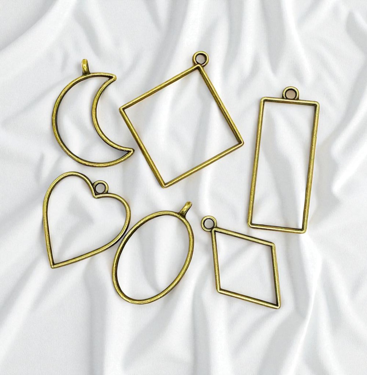 Bronze Open Bezels for Resin, Hollow Blank Pendants, Blank Frame Charms, Resin Mold - 15 pieces
