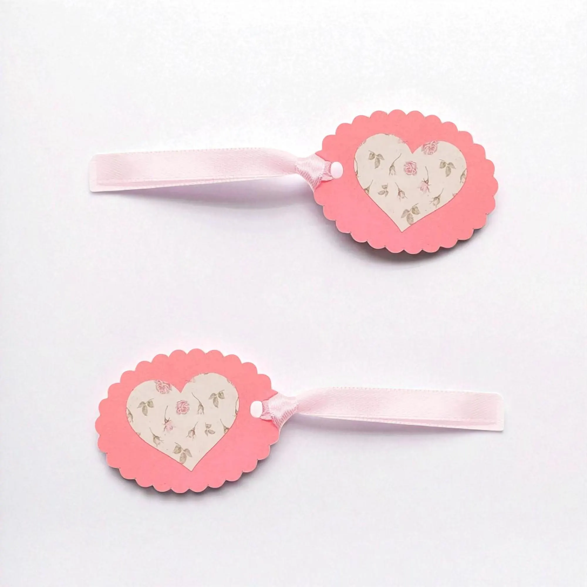 Handmade Heart on Scalloped Oval Paper Gift Tags - Set of 10