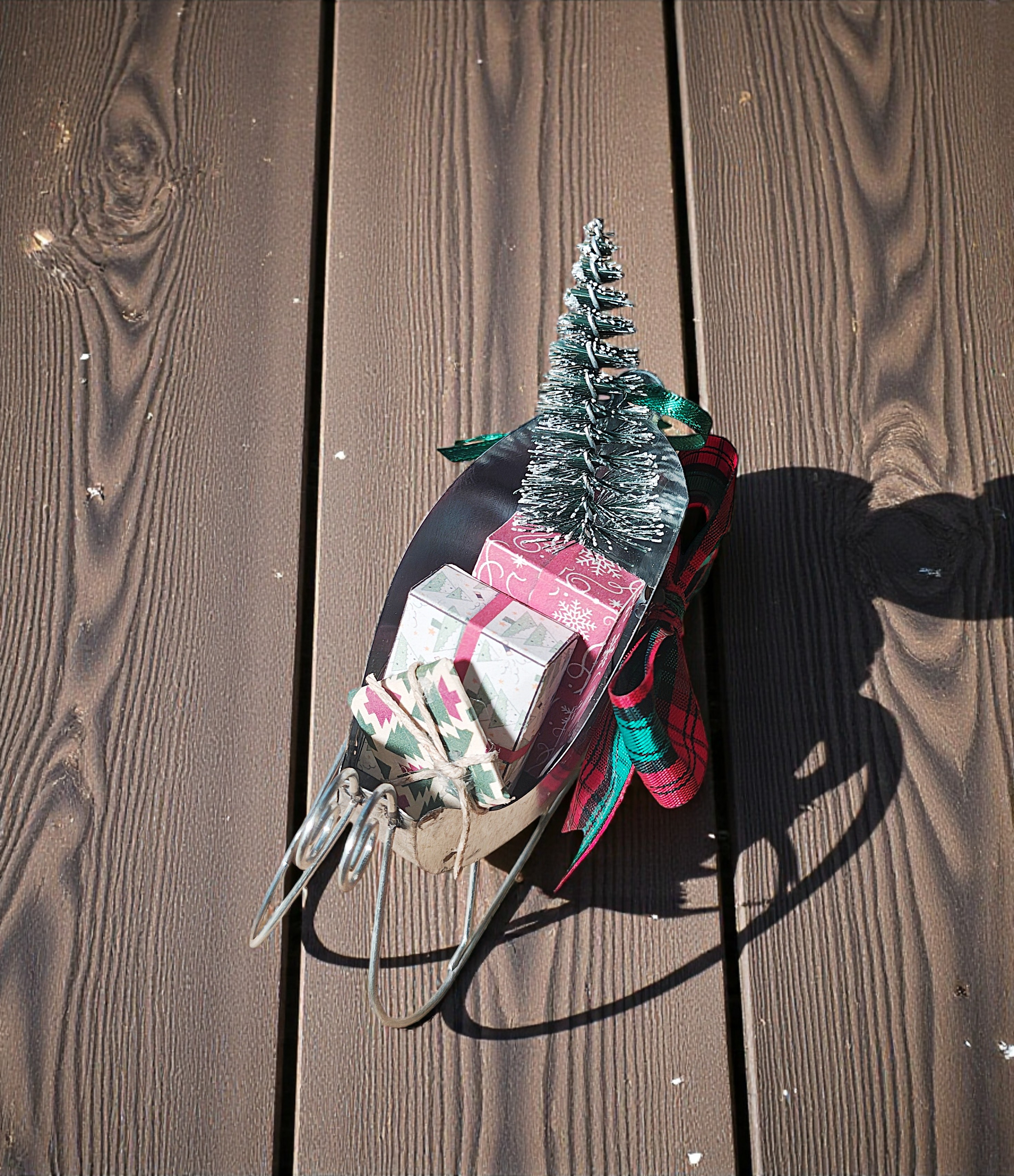 Mini Santa Sleigh Ornament with Gifts