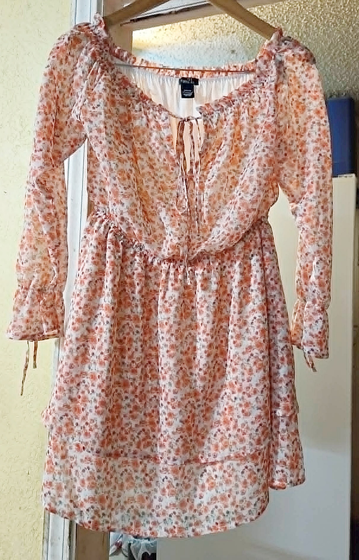 Rue21 Women's Medium Floral Mini Dress Peach Long Sleeve Peasant Boho Tiered Dress
