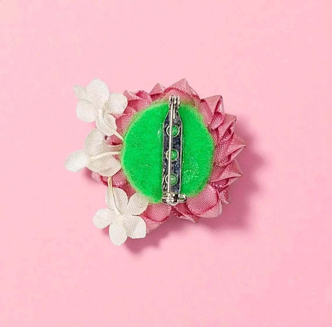 Dusty Pink and Tiny White Floral Brooch Pin 