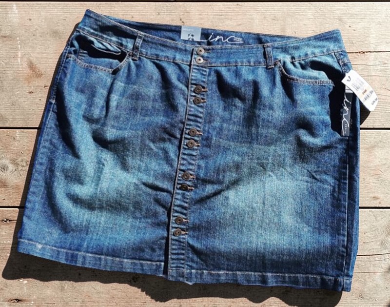 Macy's INC International Concepts Plus 24W Denim Skirt NWT Button Down w Pockets