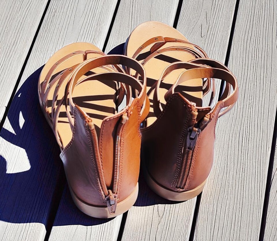Makalu California Flat Strappy Sandals Women's Size 7.5 
