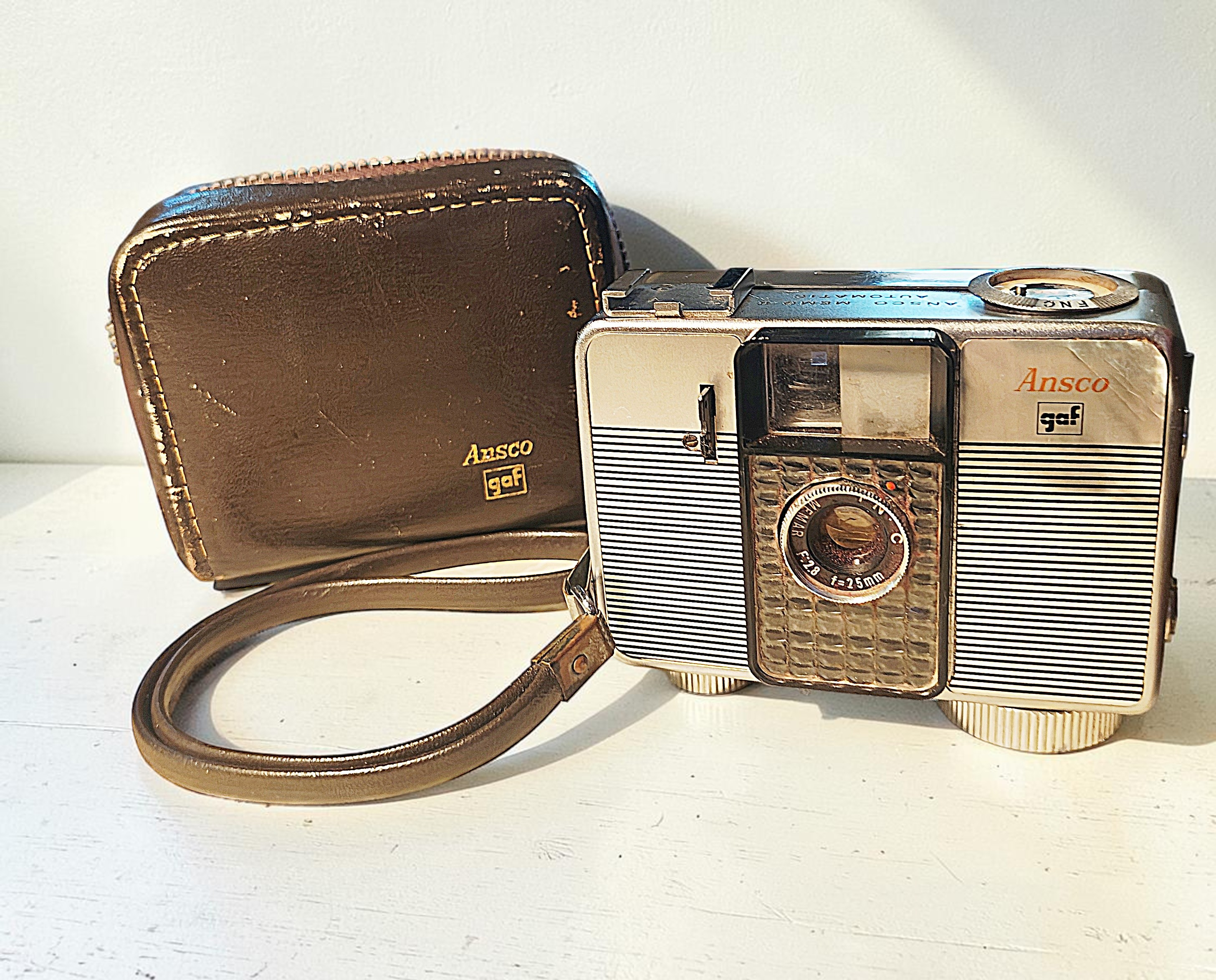 Ansco Gaf Memo II Automatic Vintage Half-Frame Film Camera w/ 25mm f:2.8 Lens