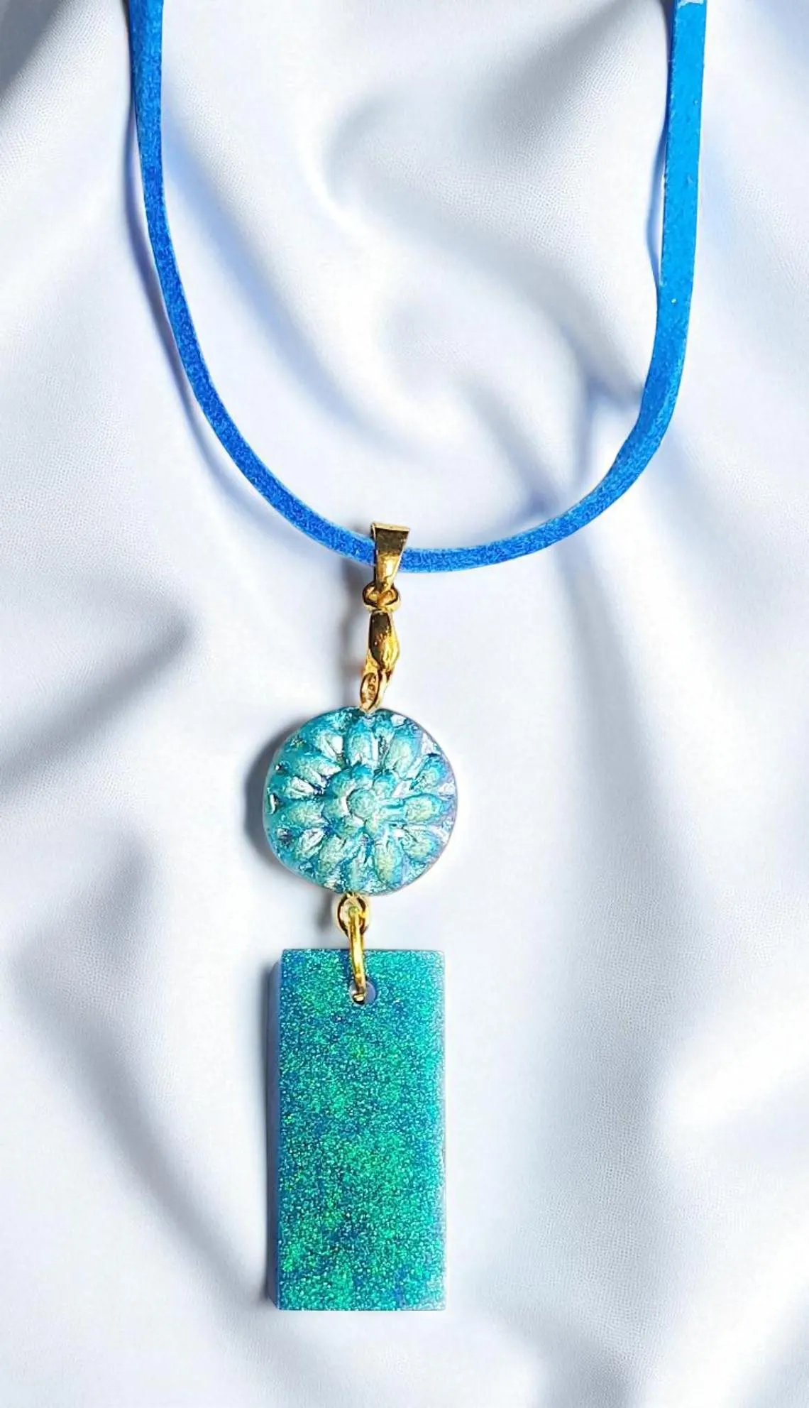 Blue Beaded Suede Cord Necklace with Resin Chameleon Pendant