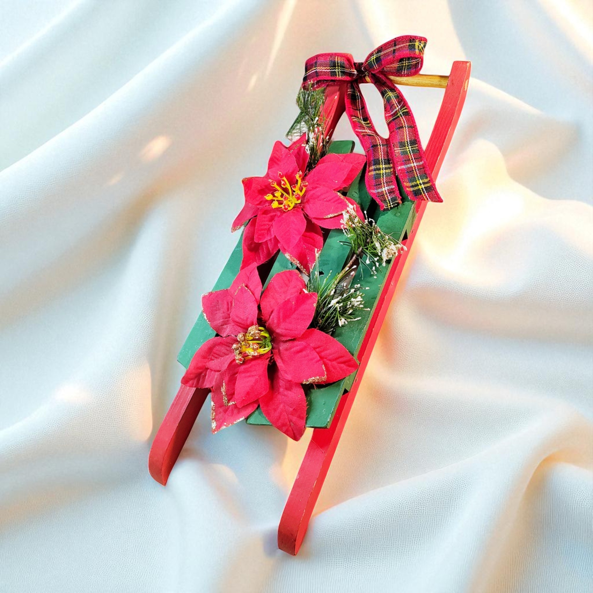 Small Decorative Wooden Christmas Sled Decoration