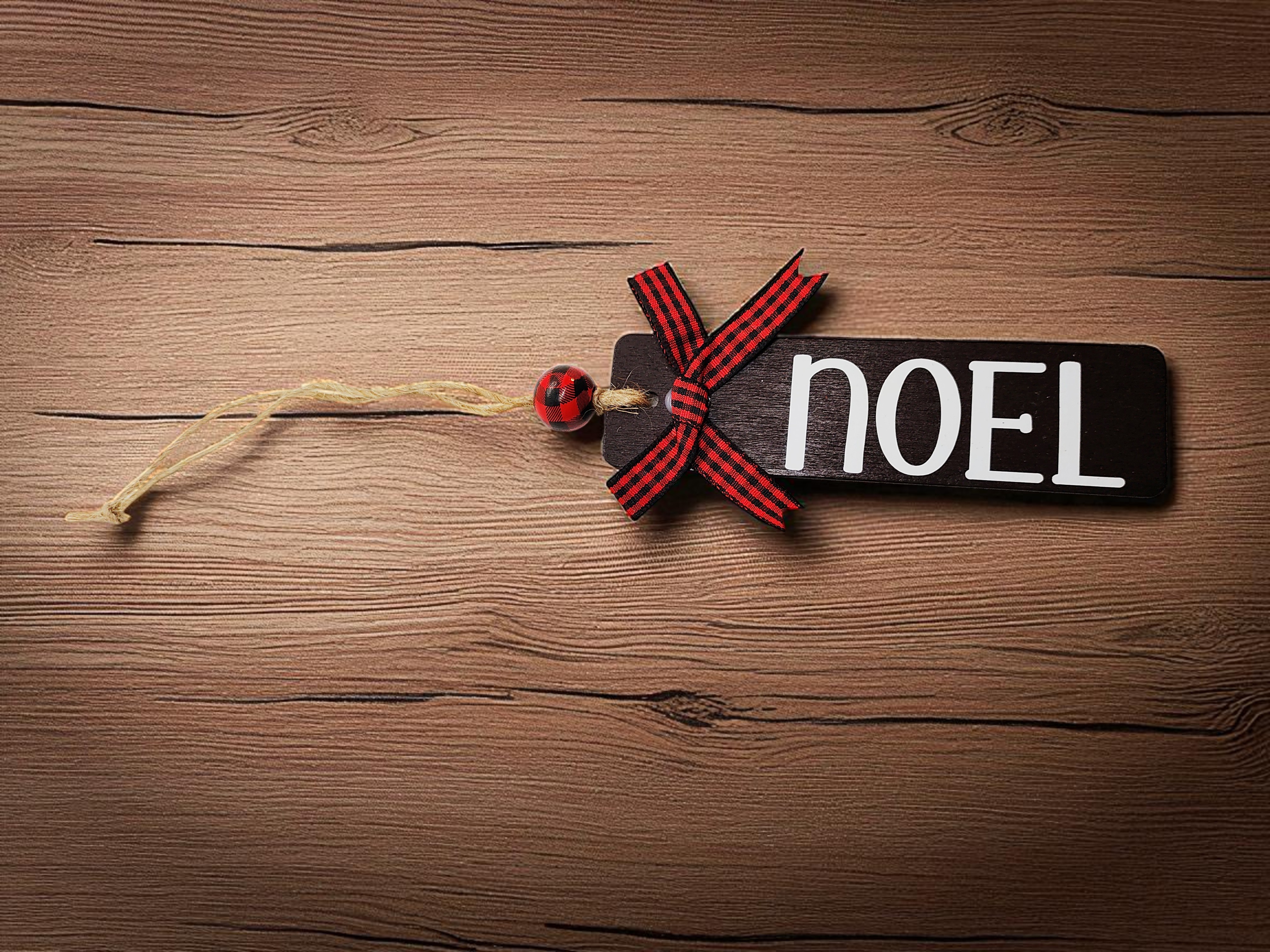 Black and Red Plaid Noel Wooden Door Hanger 