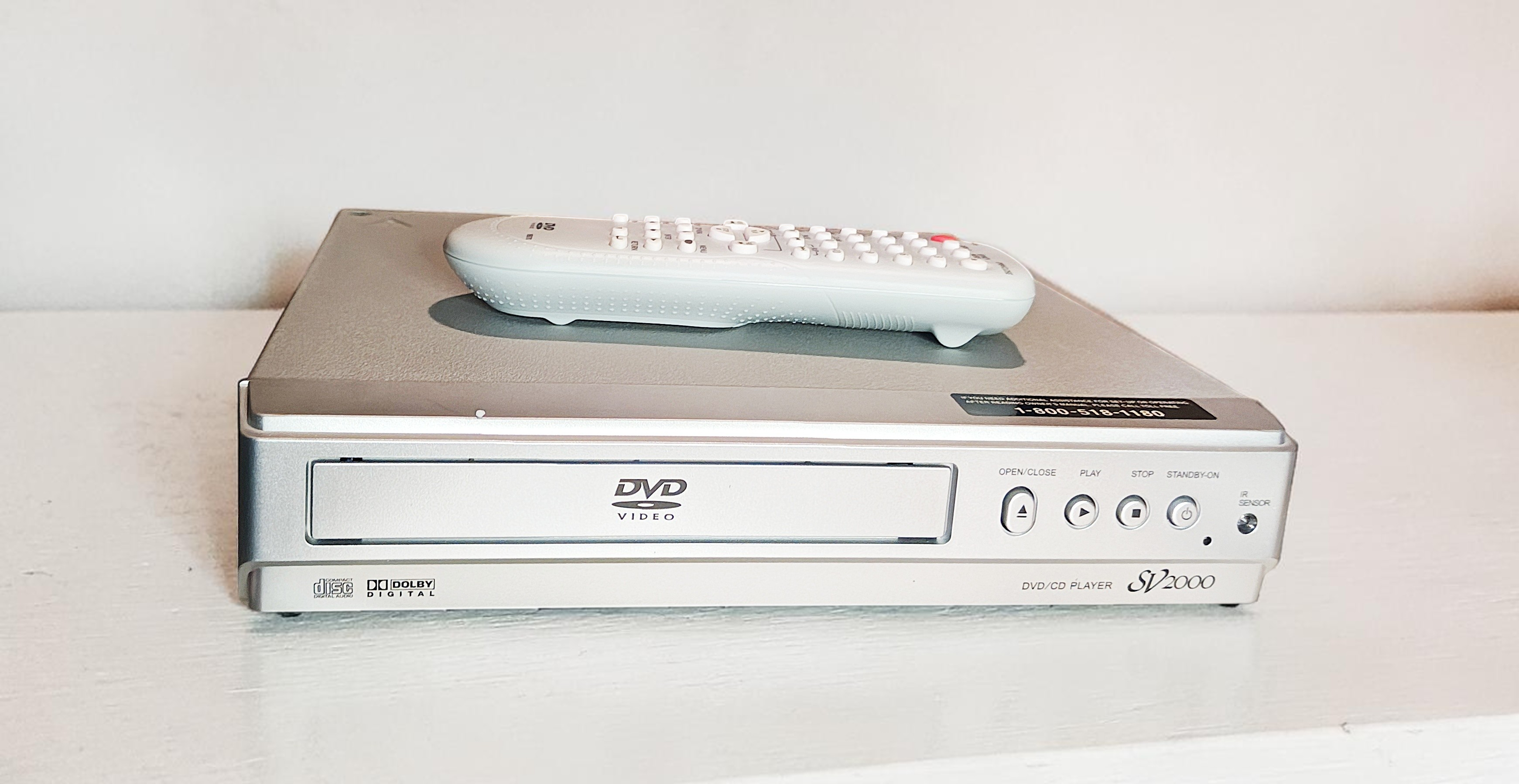 Funai SV2000 Silver DVD CD Player w/ Remote