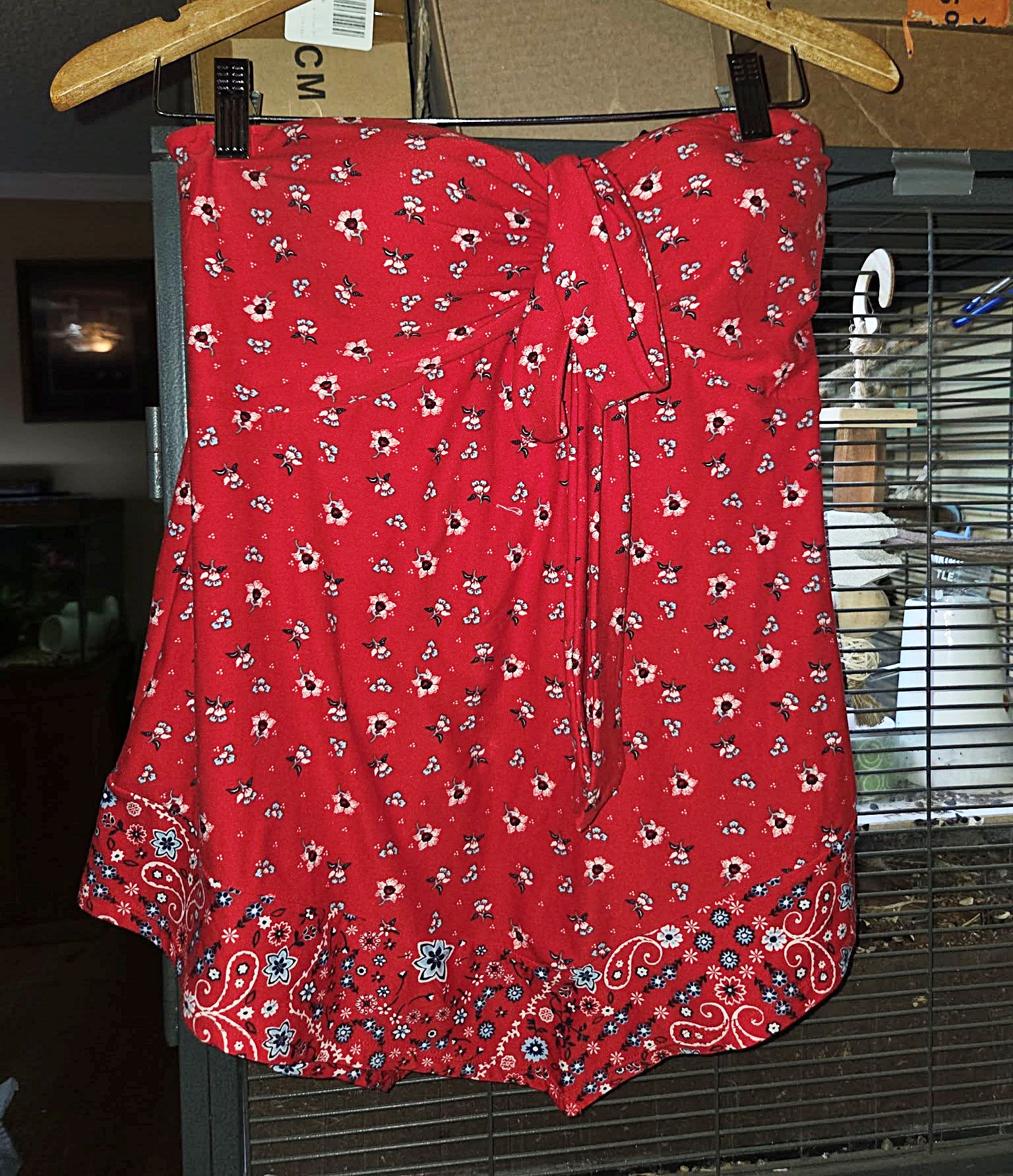 Red Floral Strapless Romper with Paisley Border Trim - Women's Size Large (11-13)