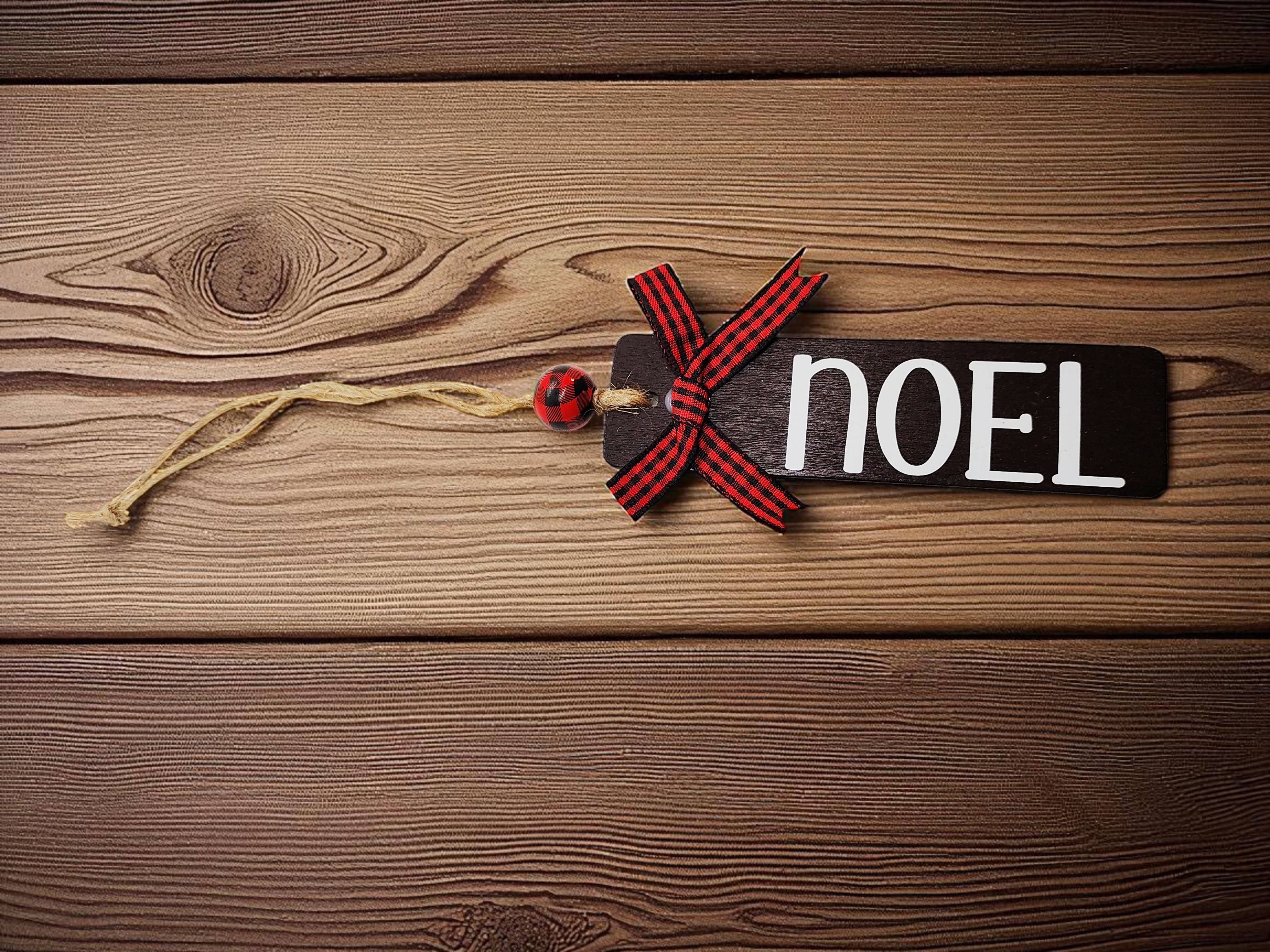 Black and Red Plaid Noel Wooden Door Hanger 