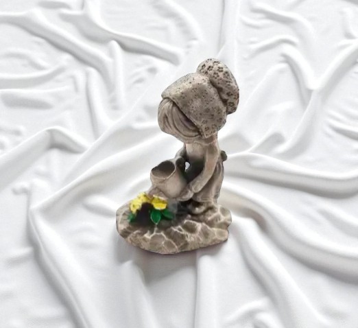 Little Gallery by Hallmark "Betsey's Friendship Garden" Hand Painted Miniature Pewter Figurine